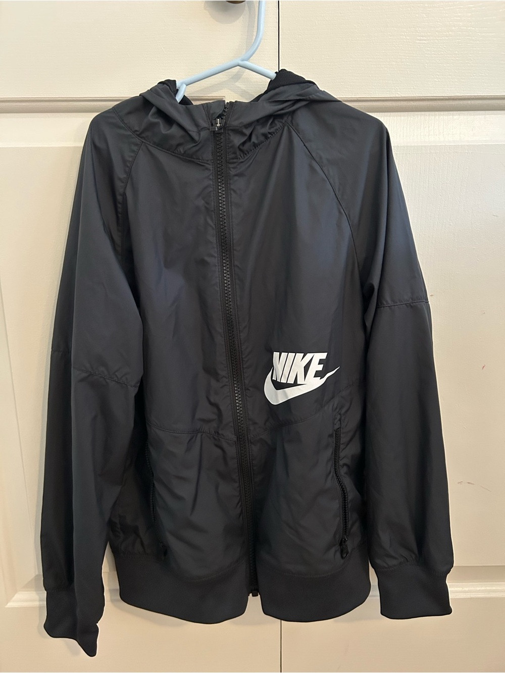 Nike Kids’ Black Hooded Windbreaker Track Jacket Athletic Streetwear, Small